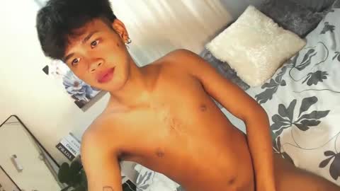 Snapshot of tiara_perezx chatting on January 29, 2025, 4:05 am Sam online show from January 29, 2025, 4:05 am