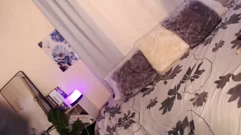 Snapshot of tiara_perezx chatting on February 22, 2025, 6:06 am Sam online show from February 22, 2025, 6:06 am