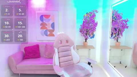 Tiara  online show from December 1, 2025, 7:30 pm