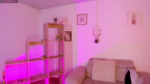 Tiarha online show from January 15, 2025, 10:38 am