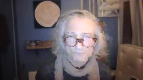 tiddles12345 online show from October 28, 2025, 9:39 pm