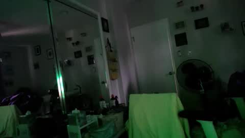 Tierra Henri online show from November 5, 2025, 3:56 pm