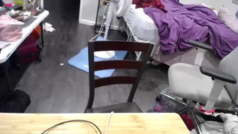 Tierra Henri online show from November 12, 2025, 12:05 pm