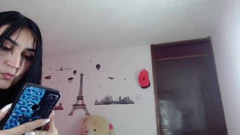 tifany online show from February 5, 2025, 9:18 pm