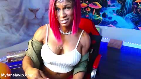 Snapshot of tiffanilove chatting on October 19, 2025, 3:12 pm Tiffani Love online show from October 19, 2025, 3:12 pm