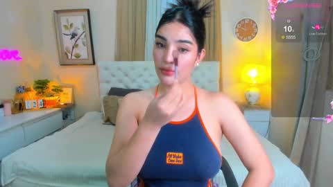 Tiffany online show from October 24, 2025, 10:44 am