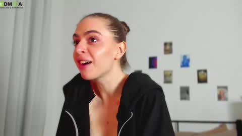 Snapshot of tiffany_loong chatting on September 30, 2025, 12:48 am tiffany online show from September 30, 2025, 12:48 am