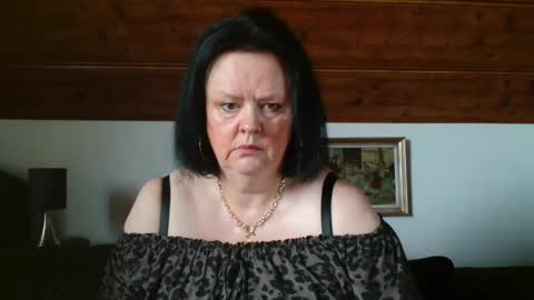 TiffanyMature online show from October 27, 2025, 8:18 am