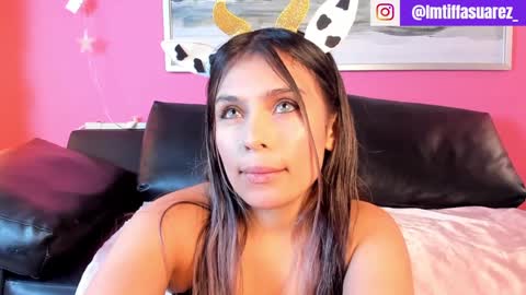 Snapshot of tiffanysuarez_ chatting on January 15, 2025, 1:41 pm Stefany Suarez online show from January 15, 2025, 1:41 pm
