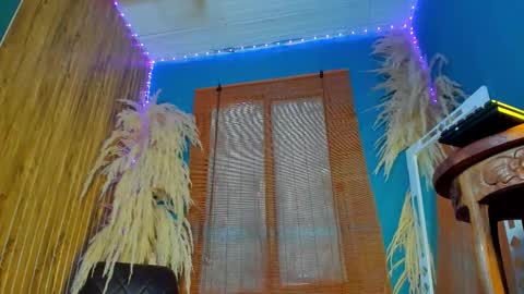 Snapshot of tiffanyy_deluxe chatting on October 28, 2025, 1:36 pm tiffanyy_deluxe online show from October 28, 2025, 1:36 pm