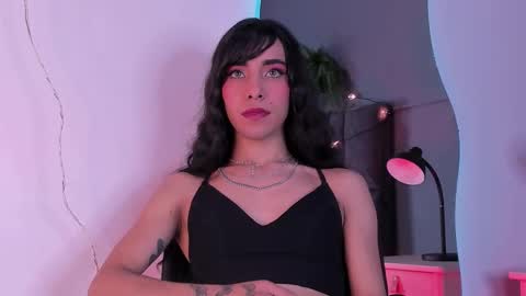 Tiffany  online show from November 7, 2025, 8:09 pm