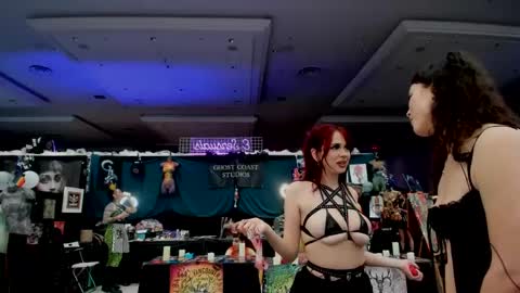 Snapshot of tiggerrosey chatting on February 1, 2025, 11:06 pm All my Links online show from February 1, 2025, 11:06 pm