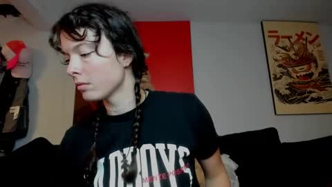 Snapshot of tiggerrosey chatting on October 31, 2025, 7:15 pm All my Links online show from October 31, 2025, 7:15 pm