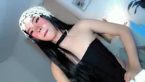 tight_elliana online show from September 29, 2025, 6:18 am