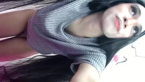 Snapshot of tijanafox chatting on December 14, 2024, 4:34 am Tijana online show from December 14, 2024, 4:34 am