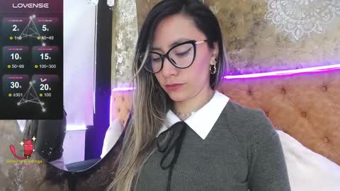 TILA TEQUILA online show from February 26, 2025, 12:25 pm