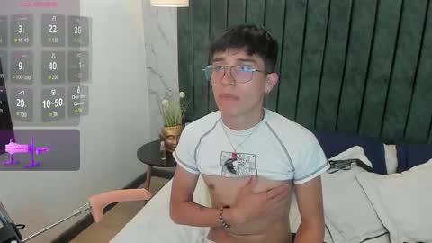 Snapshot of tim__fox chatting on February 8, 2025, 7:38 pm Tim Fox online show from February 8, 2025, 7:38 pm