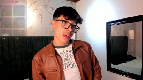 Snapshot of tim__fox chatting on September 17, 2025, 12:29 pm Tim Fox online show from September 17, 2025, 12:29 pm