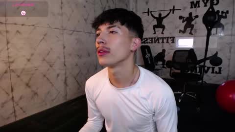 Snapshot of tim__fox chatting on October 15, 2025, 11:21 am Tim Fox online show from October 15, 2025, 11:21 am