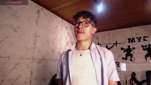 Snapshot of tim__fox chatting on November 18, 2025, 12:20 pm Tim Fox online show from November 18, 2025, 12:20 pm