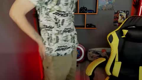 Snapshot of tim_blackk chatting on September 22, 2025, 9:06 pm Tim online show from September 22, 2025, 9:06 pm