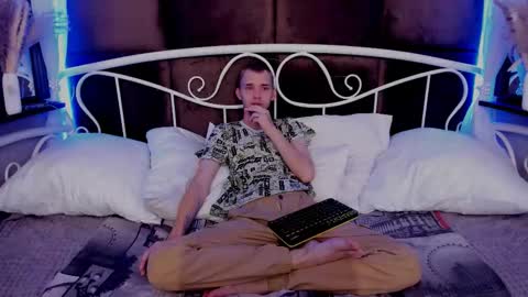 Snapshot of tim_blackk chatting on September 29, 2025, 11:20 pm Tim online show from September 29, 2025, 11:20 pm