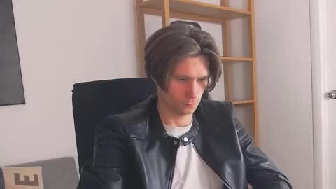 ask me online show from December 3, 2025, 9:02 pm