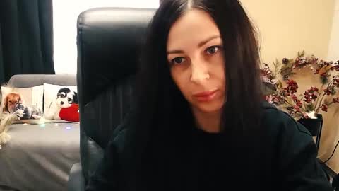 Luisa online show from October 7, 2025, 8:11 am