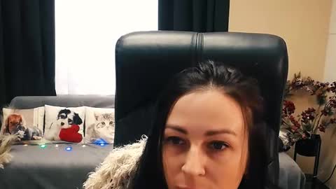 Luisa online show from October 13, 2025, 7:30 am