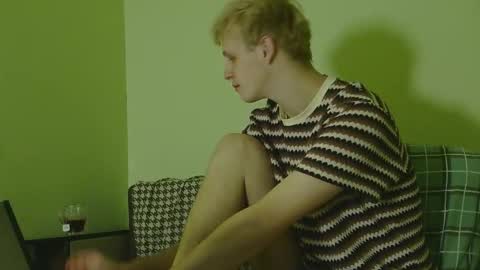 Tim WhiteS online show from December 15, 2025, 11:31 pm