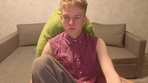 Snapshot of timmy7topcut chatting on December 1, 2025, 5:18 pm Timmy online show from December 1, 2025, 5:18 pm