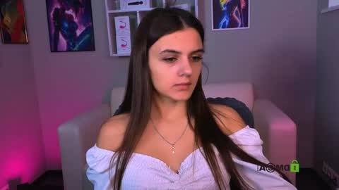 tina bright  online show from December 18, 2025, 10:10 am