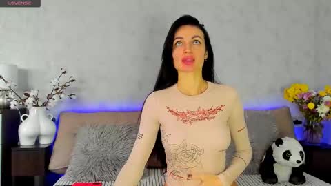 Tina online show from October 26, 2025, 11:27 am