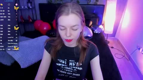 Snapshot of tina_tayllor chatting on February 20, 2025, 2:35 pm Tina Tayllor MY SHEDULEMondayTuesdaySaturdaySunday online show from February 20, 2025, 2:35 pm