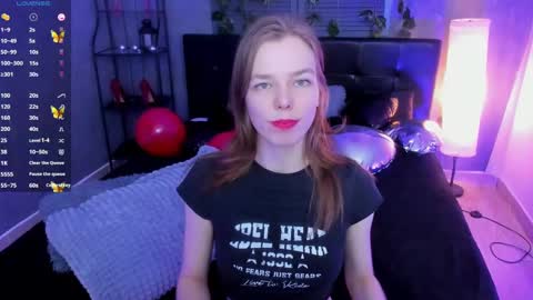 Snapshot of tina_tayllor chatting on February 20, 2025, 5:40 pm Tina Tayllor MY SHEDULEMondayTuesdaySaturdaySunday online show from February 20, 2025, 5:40 pm