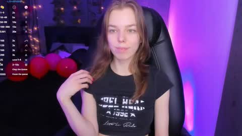 Snapshot of tina_tayllor chatting on February 26, 2025, 7:38 pm Tina Tayllor MY SHEDULEMondayTuesdaySaturdaySunday online show from February 26, 2025, 7:38 pm