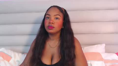 Snapshot of tinabliss chatting on September 10, 2025, 2:06 pm Tina Bliss online show from September 10, 2025, 2:06 pm
