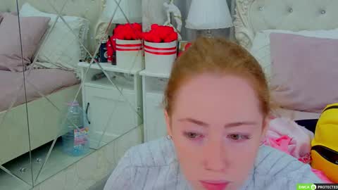 Tina online show from September 17, 2025, 3:30 am