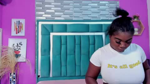 Snapshot of tinajones20 chatting on October 7, 2025, 1:08 pm Tina online show from October 7, 2025, 1:08 pm