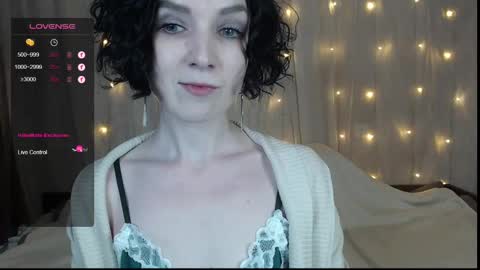 Snapshot of tinawincee chatting on December 16, 2024, 7:58 am Tina online show from December 16, 2024, 7:58 am