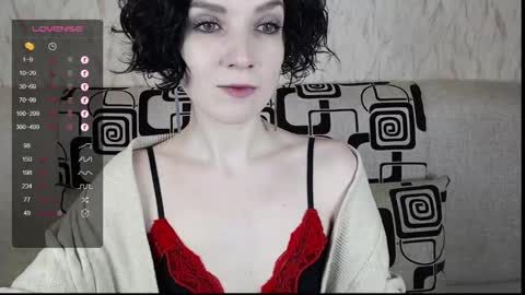 Snapshot of tinawincee chatting on February 16, 2025, 5:48 am Tina online show from February 16, 2025, 5:48 am