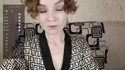 Snapshot of tinawincee chatting on October 2, 2025, 5:14 am Tina online show from October 2, 2025, 5:14 am