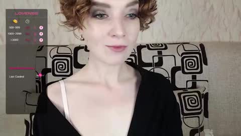 Snapshot of tinawincee chatting on October 12, 2025, 4:55 am Tina online show from October 12, 2025, 4:55 am
