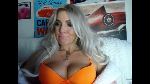 Snapshot of tinkerbell822 chatting on January 10, 2025, 4:41 pm tinkerbell822 online show from January 10, 2025, 4:41 pm