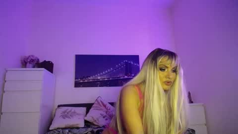 Snapshot of tinkerbell822 chatting on January 18, 2025, 8:41 am tinkerbell822 online show from January 18, 2025, 8:41 am