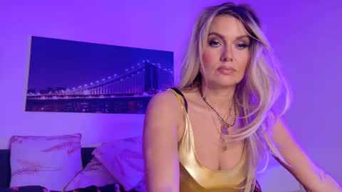 Snapshot of tinkerbell822 chatting on September 9, 2025, 8:03 am tinkerbell822 online show from September 9, 2025, 8:03 am