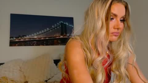 Snapshot of tinkerbell822 chatting on October 24, 2025, 7:49 am tinkerbell822 online show from October 24, 2025, 7:49 am