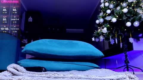 Snapshot of tinki_winkii chatting on December 27, 2024, 1:32 am Tina online show from December 27, 2024, 1:32 am