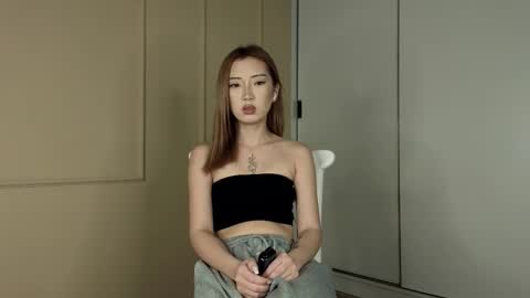 Snapshot of tinki_winkii chatting on September 16, 2025, 3:29 am Tina online show from September 16, 2025, 3:29 am