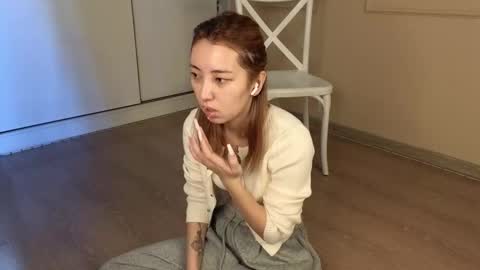 Snapshot of tinki_winkii chatting on September 25, 2025, 7:12 am Tina online show from September 25, 2025, 7:12 am